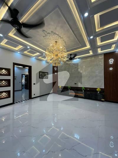 10 Marla Brand New House For Rent