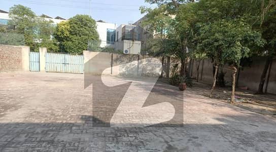 قائداعظم انڈسٹریل اسٹیٹ لاہور میں 6 کمروں کا 2 کنال فیکٹری 7.8 لاکھ میں کرایہ پر دستیاب ہے۔