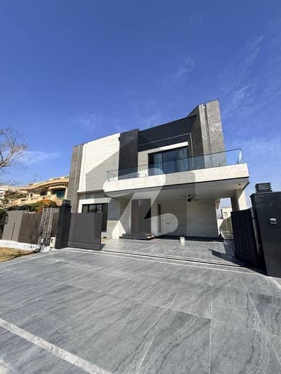 ڈی ایچ اے ڈیفینس فیز 2 ڈی ایچ اے ڈیفینس,اسلام آباد میں 5 کمروں کا 1 کنال مکان 16.0 کروڑ میں برائے فروخت۔