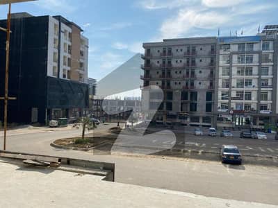 ٹاپ سٹی 1 اسلام آباد میں 2 کمروں کا 4 مرلہ فلیٹ 1.28 کروڑ میں برائے فروخت۔