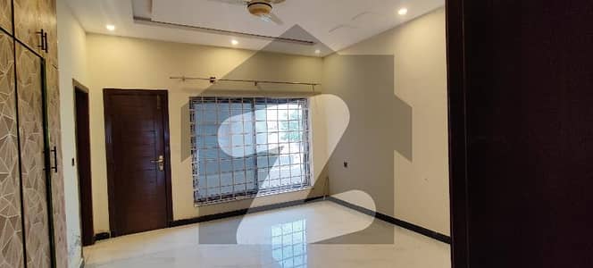 B17 E Block Upper Portion For Rent All Facilities Available Top Location House