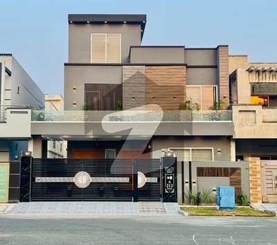 سٹی ہاؤسنگ سوسائٹی گوجرانوالہ میں 6 کمروں کا 10 مرلہ مکان 4.85 کروڑ میں برائے فروخت۔