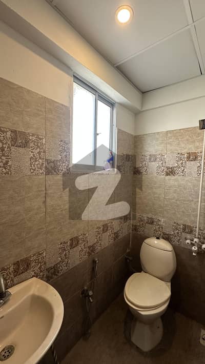 مسلم کمرشل ایریا ڈی ایچ اے فیز 6,ڈی ایچ اے ڈیفینس,کراچی میں 2 مرلہ Studio فلیٹ 55.0 ہزار میں کرایہ پر دستیاب ہے۔