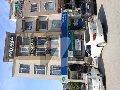 بحریہ ٹاؤن فیز 7 بحریہ ٹاؤن راولپنڈی,راولپنڈی میں 8 مرلہ عمارت 17.5 کروڑ میں برائے فروخت۔