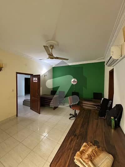 Clifton 500 Yards Commercial Portion For Rent