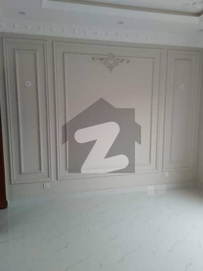 گلبرگ لاہور میں 2 کمروں کا 4 مرلہ فلیٹ 1.15 کروڑ میں برائے فروخت۔ گلبرگ لاہور میں 2 کمروں کا 4 مرلہ فلیٹ 1.15 کروڑ میں برائے فروخت۔