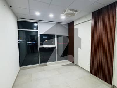 OFFICE SPACE BEAUTIFUL MARKAZ FACING OFFICE FOR RENT IN I-8 ISLAMABAD / Beauty saloon/ retails shop/ ecomerece store