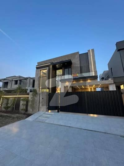 ڈی ایچ اے ڈیفینس فیز 2 ڈی ایچ اے ڈیفینس,اسلام آباد میں 3 کمروں کا 1 کنال مکان 8.7 کروڑ میں برائے فروخت۔