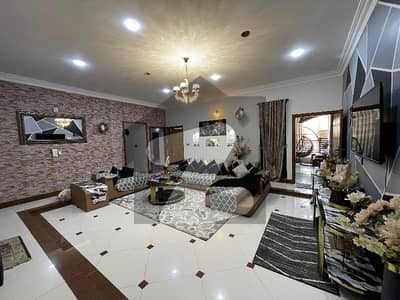 پی ای سی ایچ ایس بلاک 2 پی ای سی ایچ ایس,جمشید ٹاؤن,کراچی میں 4 کمروں کا 12 مرلہ بالائی پورشن 6.0 کروڑ میں برائے فروخت۔