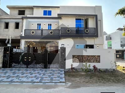 بش ایگزیکٹو ولاز ملتان میں 5 کمروں کا 5 مرلہ مکان 2.25 کروڑ میں برائے فروخت۔