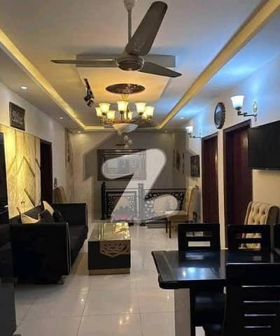 پی ای سی ایچ ایس بلاک 2 پی ای سی ایچ ایس,جمشید ٹاؤن,کراچی میں 4 کمروں کا 10 مرلہ زیریں پورشن 5.0 کروڑ میں برائے فروخت۔