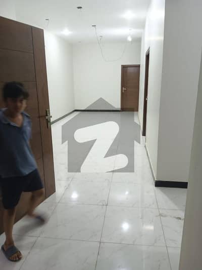 علامہ اقبال روڈ پی ای سی ایچ ایس,جمشید ٹاؤن,کراچی میں 2 کمروں کا 4 مرلہ فلیٹ 2.6 کروڑ میں برائے فروخت۔