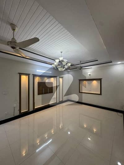35/70 Full House For Rent G13 Islamabad