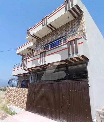 Beautiful 10 Marla 1.5 Storey House
