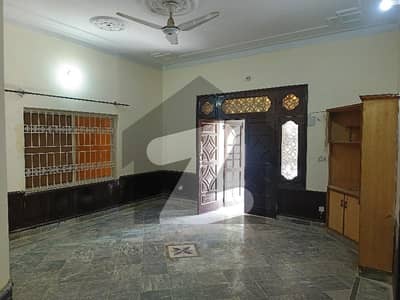 گلشن آباد راولپنڈی میں 2 کمروں کا 10 مرلہ مکان 37.0 ہزار میں کرایہ پر دستیاب ہے۔