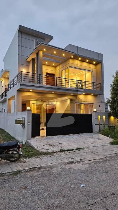 Dha Phase 5 Islamabad 10 Marla Top Heighted House Available For Sale