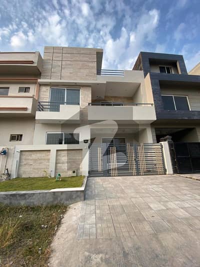 4 marle Plot Available For sale