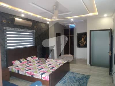 Executive Fully Furnished 2nd Floor For Rent(Near Defence Mor)
