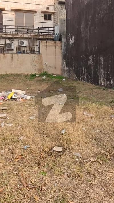 Usman block sulman farci road 7m plot no 1035 all paid for sale