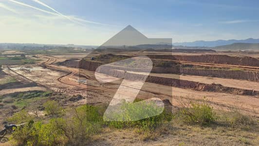 مارگلہ انکلیو اسلام آباد میں 5 مرلہ رہائشی پلاٹ 1.8 کروڑ میں برائے فروخت۔