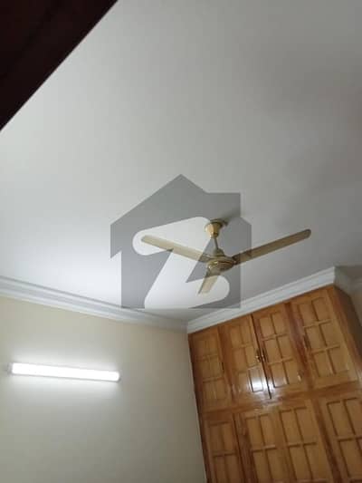 سیٹیلائیٹ ٹاؤن - بلاک سی سیٹیلائیٹ ٹاؤن,راولپنڈی میں 4 کمروں کا 4 مرلہ مکان 4.5 کروڑ میں برائے فروخت۔