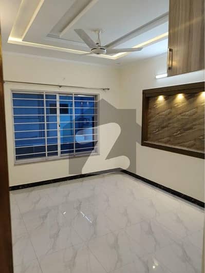 Size 30x60 Full House For Rent In G-13