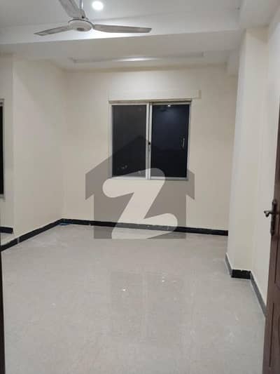 1 BED FLAT FOR SALE IN PAKISTAN TOWN PHASE 2