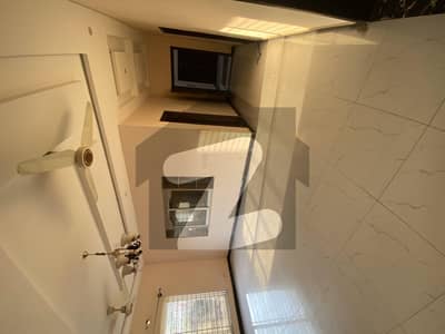 پارک انکلیو اسلام آباد میں 4 کمروں کا 1 کنال بالائی پورشن 1.45 لاکھ میں کرایہ پر دستیاب ہے۔