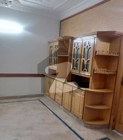 نیشنل پولیس فاؤنڈیشن او ۔ 9 اسلام آباد میں 3 کمروں کا 10 مرلہ بالائی پورشن 55.0 ہزار میں کرایہ پر دستیاب ہے۔