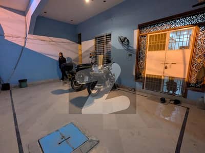 گلشنِ اقبال - بلاک 11 گلشنِ اقبال,گلشنِ اقبال ٹاؤن,کراچی میں 3 کمروں کا 10 مرلہ زیریں پورشن 85.0 ہزار میں کرایہ پر دستیاب ہے۔