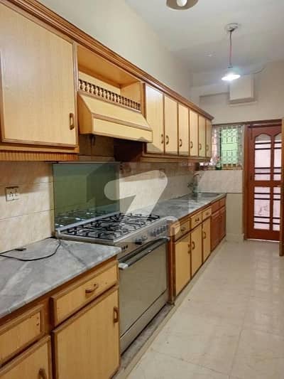 جی ۔ 11 اسلام آباد میں 2 کمروں کا 7 مرلہ زیریں پورشن 90.0 ہزار میں کرایہ پر دستیاب ہے۔