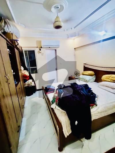 FLAT FOR SALE HASAN SQUARE BLOCK 13A GULSHAN E IQBAL