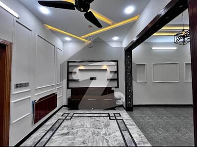 جی ۔ 11 اسلام آباد میں 5 کمروں کا 10 مرلہ مکان 2.3 لاکھ میں کرایہ پر دستیاب ہے۔