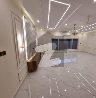 Newly Renovated 8 Bedroom Bungalow For Rent