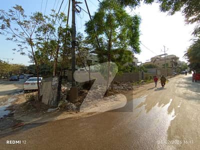 CORNER 400 SQ. YDS PLOT FOR SALE IN BLOCK 3, GULISTAN E JAUAHAR