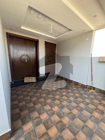 اے ڈبلیو ٹی فیز 2 اے ڈبلیو ٹی آرمی ویلفیئر ٹرسٹ,رائیونڈ روڈ,لاہور میں 2 کمروں کا 10 مرلہ بالائی پورشن 50.0 ہزار میں کرایہ پر دستیاب ہے۔