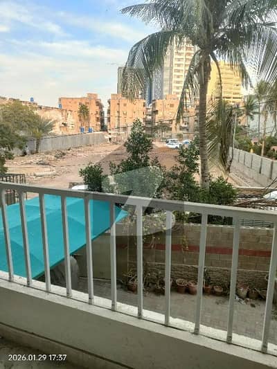 small complex Clifton blk7