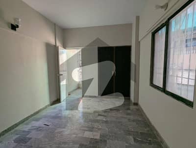 گلستانِِ جوہر ۔ بلاک 15 گلستانِ جوہر,کراچی میں 3 کمروں کا 6 مرلہ فلیٹ 1.15 کروڑ میں برائے فروخت۔