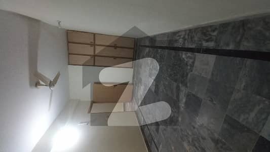 بنی گالہ اسلام آباد میں 2 کمروں کا 6 مرلہ فلیٹ 35.0 ہزار میں کرایہ پر دستیاب ہے۔