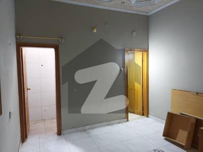 گلشنِ اقبال - بلاک 1 گلشنِ اقبال,گلشنِ اقبال ٹاؤن,کراچی میں 3 کمروں کا 10 مرلہ بالائی پورشن 1.1 لاکھ میں کرایہ پر دستیاب ہے۔