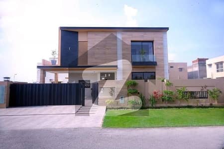 20 MARLA ELEGANT AND FULLY MAINTAINED SUPER HOT LOCATED BUNGALOW IS AVAILABLE IN THE BEST BLOCK OF DHA LAHORE.