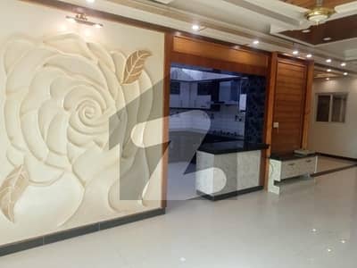 دہلی کوآپریٹو ہاؤسنگ سوسائٹی پی ای سی ایچ ایس پی ای سی ایچ ایس,جمشید ٹاؤن,کراچی میں 4 کمروں کا 9 مرلہ فلیٹ 2.25 لاکھ میں کرایہ پر دستیاب ہے۔