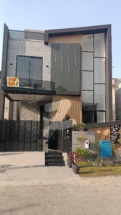 5 marla house for sale in dha 9 town