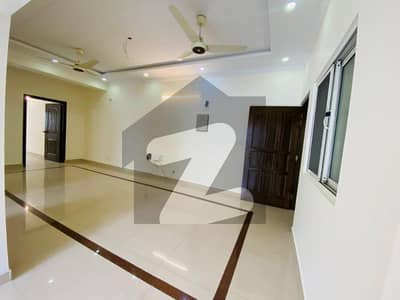 وردہ حمنہریذیڈنسیا جی ۔ 11 مرکز,جی ۔ 11,اسلام آباد میں 2 کمروں کا 7 مرلہ فلیٹ 3.5 کروڑ میں برائے فروخت۔