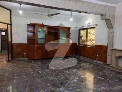 Upper Portion For Rent