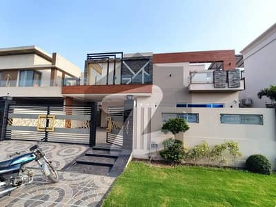 20 MARLA ELEGANT AND FULLY MAINTAINED SUPER HOT LOCATED BUNGALOW IS AVAILABLE IN THE BEST BLOCK OF DHA LAHORE.