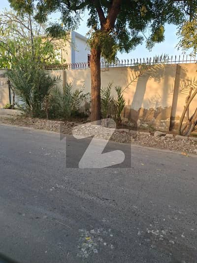 ڈی ایچ اے فیز 2 ڈی ایچ اے ڈیفینس,کراچی میں 4 کمروں کا 2 کنال مکان 17.0 کروڑ میں برائے فروخت۔