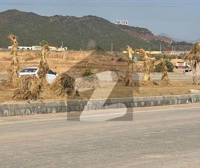 مارگلہ انکلیو اسلام آباد میں 10 مرلہ رہائشی پلاٹ 2.6 کروڑ میں برائے فروخت۔