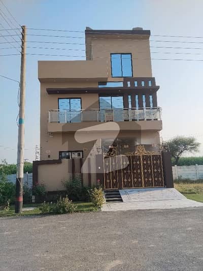 سینٹرل پارک ۔ بلاک ای سینٹرل پارک ہاؤسنگ سکیم,لاہور میں 6 کمروں کا 5 مرلہ مکان 1.85 کروڑ میں برائے فروخت۔ سینٹرل پارک ۔ بلاک ای سینٹرل پارک ہاؤسنگ سکیم,لاہور میں 6 کمروں کا 5 مرلہ مکان 1.85 کروڑ میں برائے فروخت۔