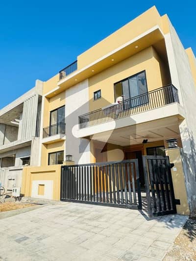 7 Marla Double Unit House Available For Sale